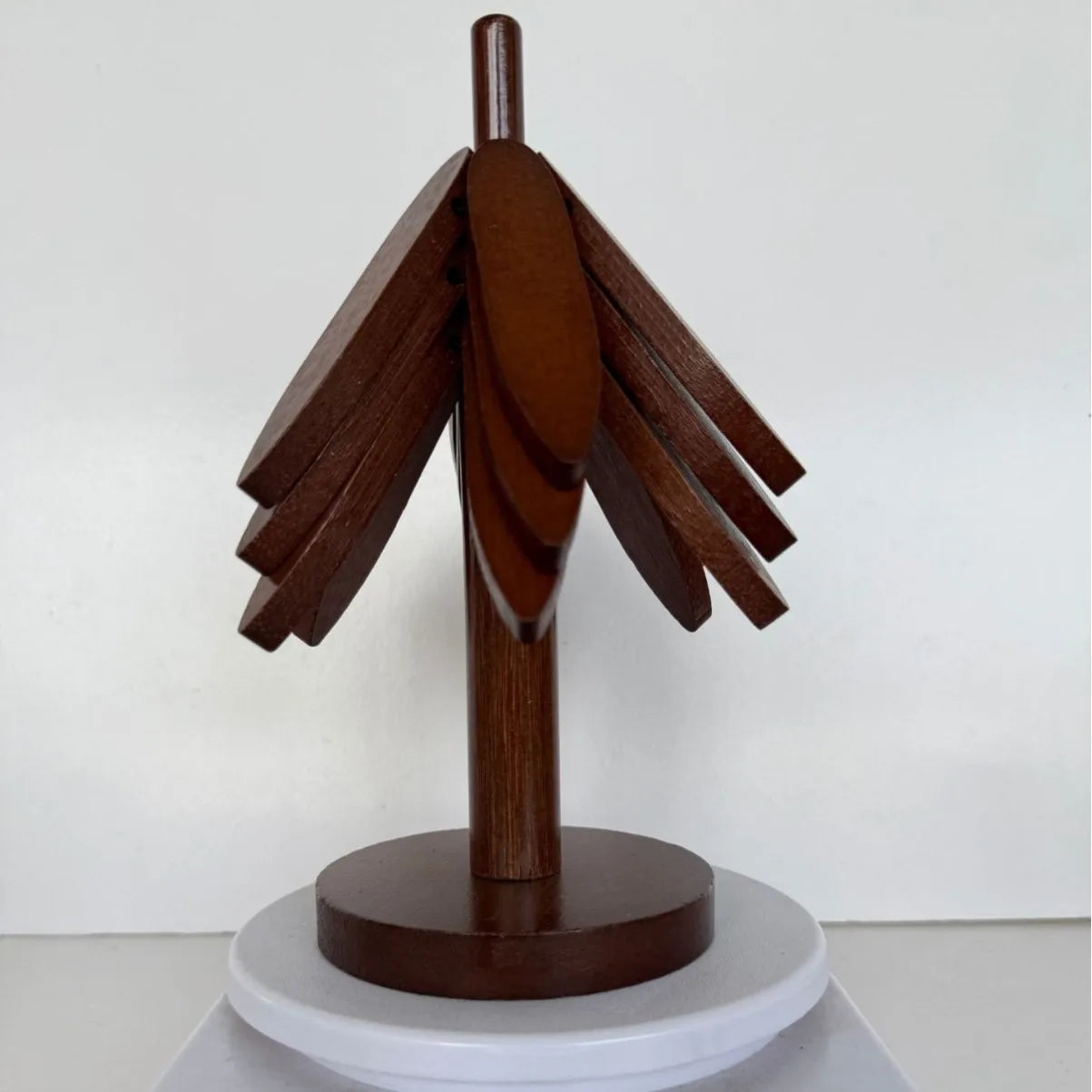 ✨Natural Tree Trivet Set - 5 Wooden Trivets & 1 Stand Like a Christmas Tree